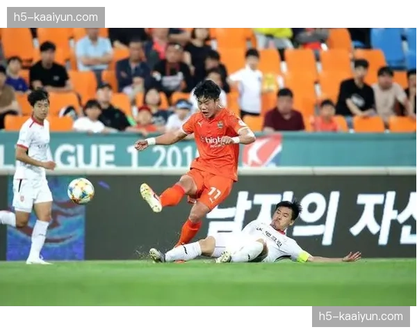 郑暻镐率江原FC创队史纪录 首次亚冠之旅即晋级淘汰赛